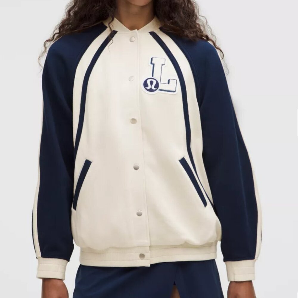 Lululemon Scuba Oversized Collegiate Jacket Graphic White Blue Rare HK Exclusive